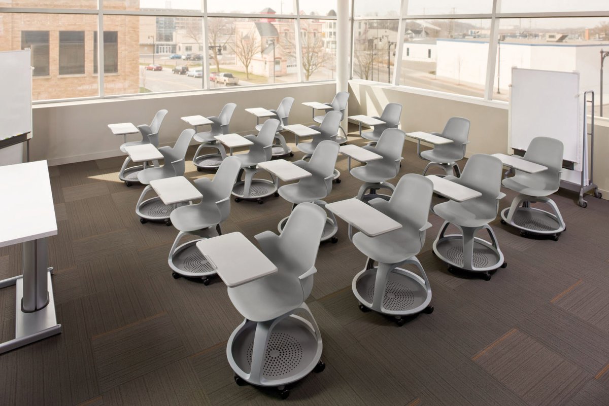 Стулья для учебных аудиторий