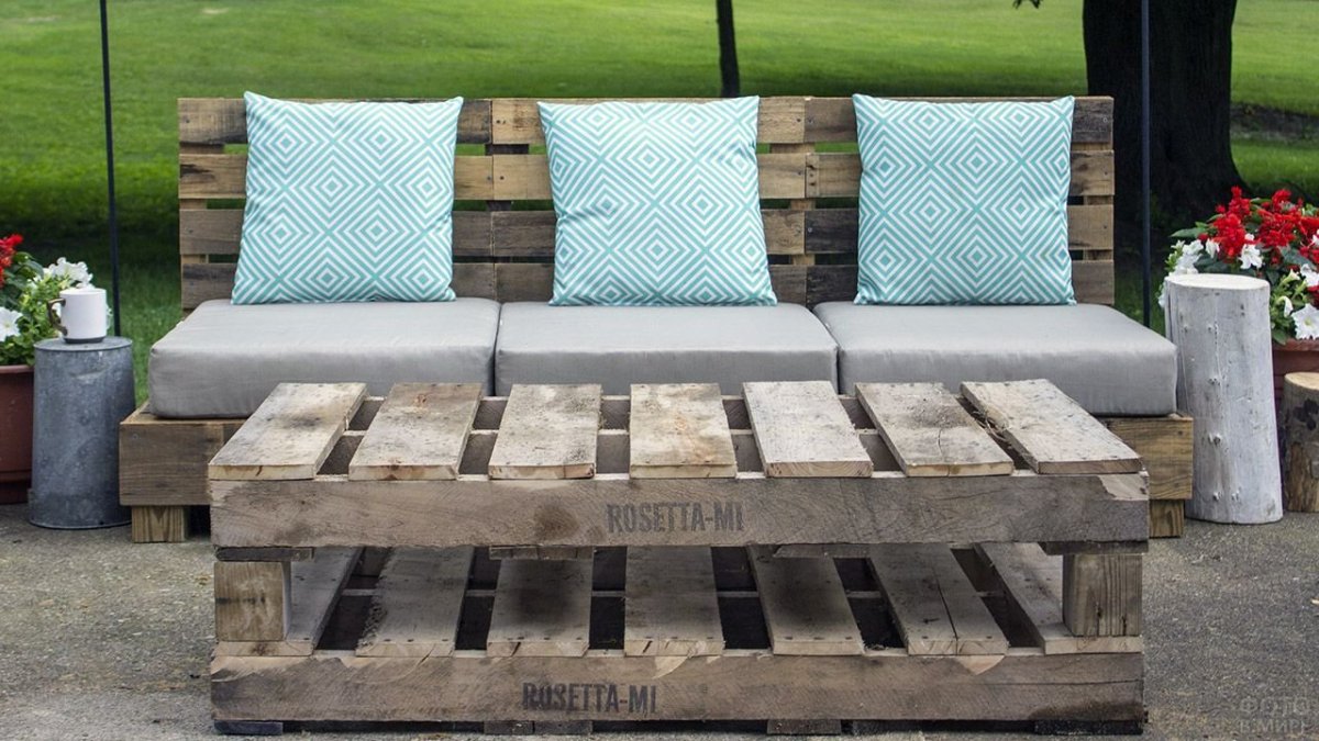 Оригинальная мебель из поддонов красивая