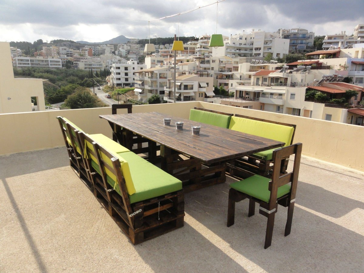 Мебель из паллет для кафе