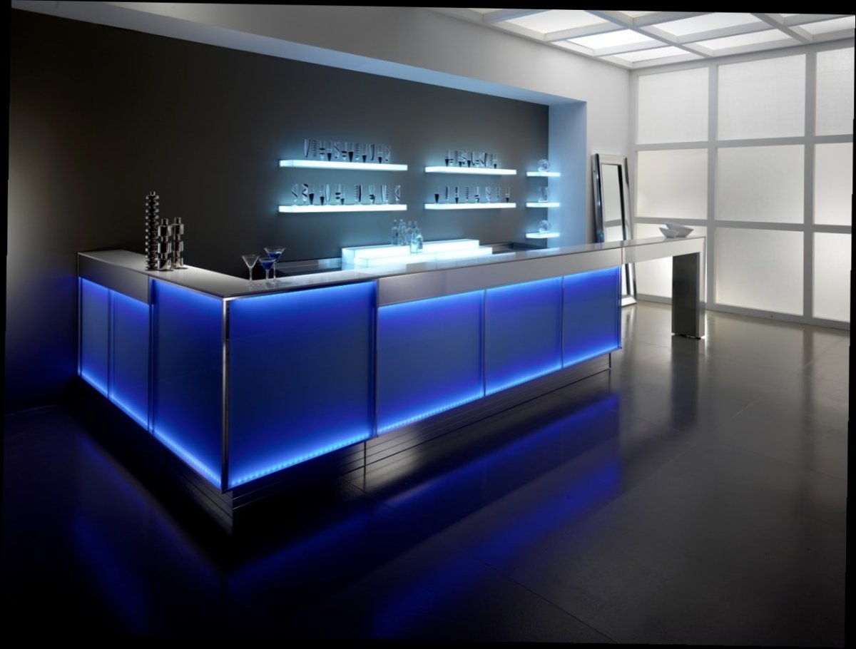 Барная стойка с неоновой подсветкой