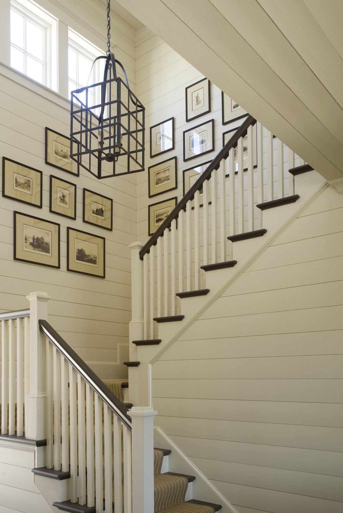 Вагонка снизу лестницы