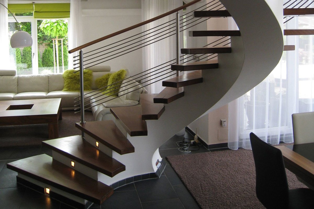 Бетонная лестница на Центральном косоуре