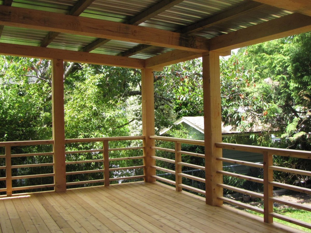 Перила в беседке