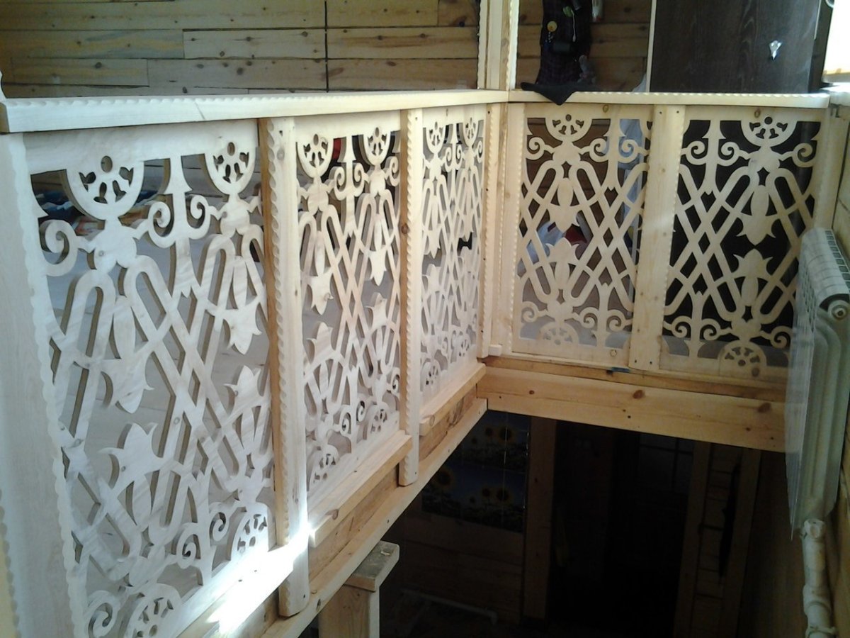 Резные перила