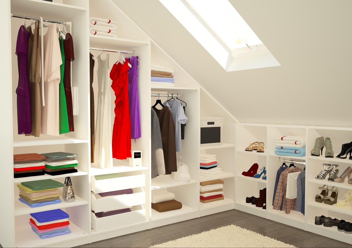Гардеробная на мансардном этаже