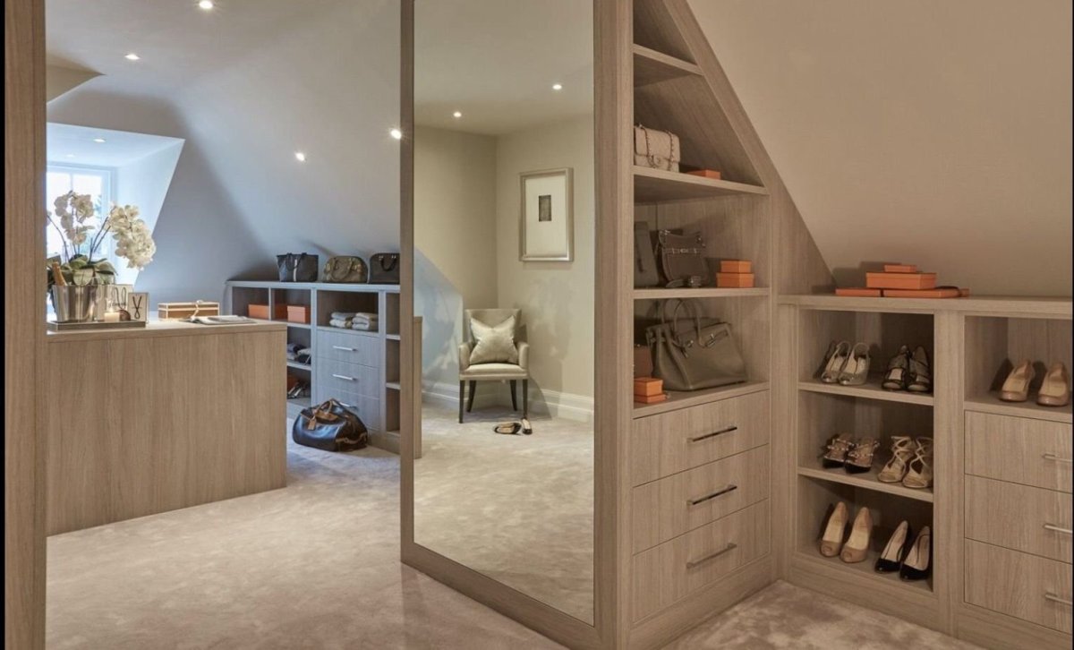 Перегородка для зонирования мансарды