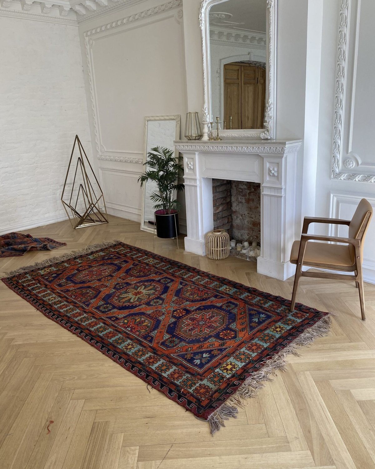 Дагестанские ковры в интерьере гостиной