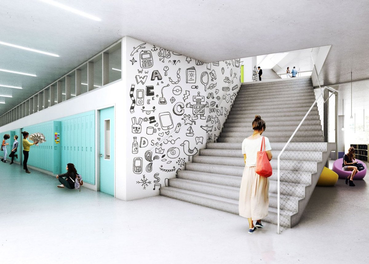 Необычные лестницы в школе