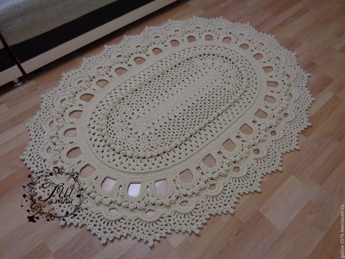Овальный коврик из полиэфирного шнура