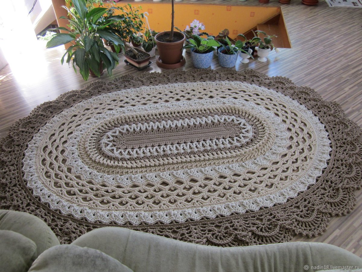 Овальный ковер крючком