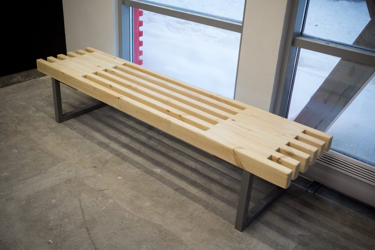 Скамейка из реек