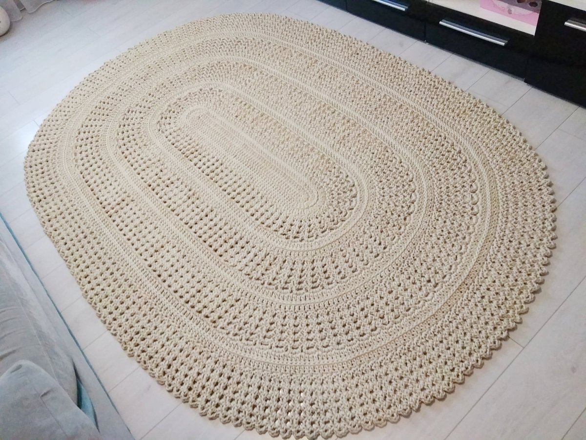 Овальный коврик из джута