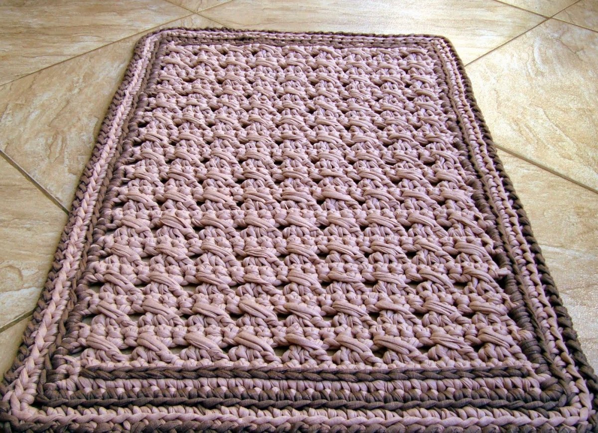 Вязаные прямоугольные коврики