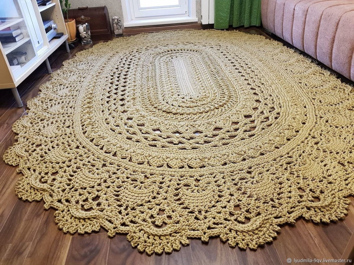 Вязаный ковер