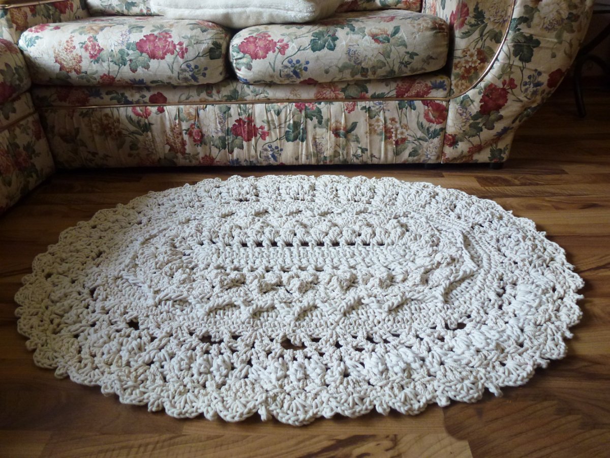 Коврик вязаный крючком из шнура