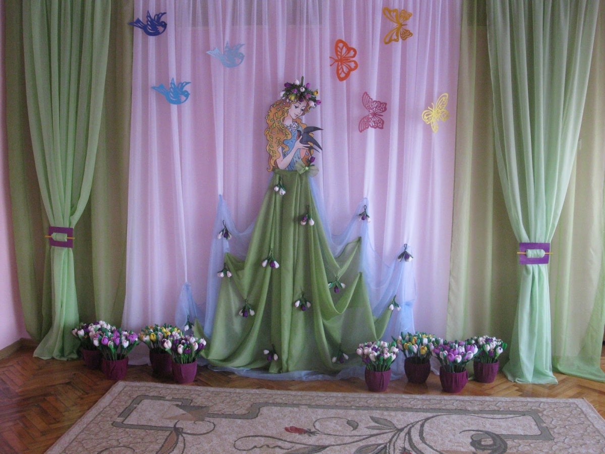 Украшение зала к весне в детском саду