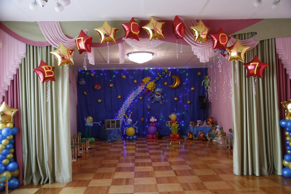 Украшение музыкального зала