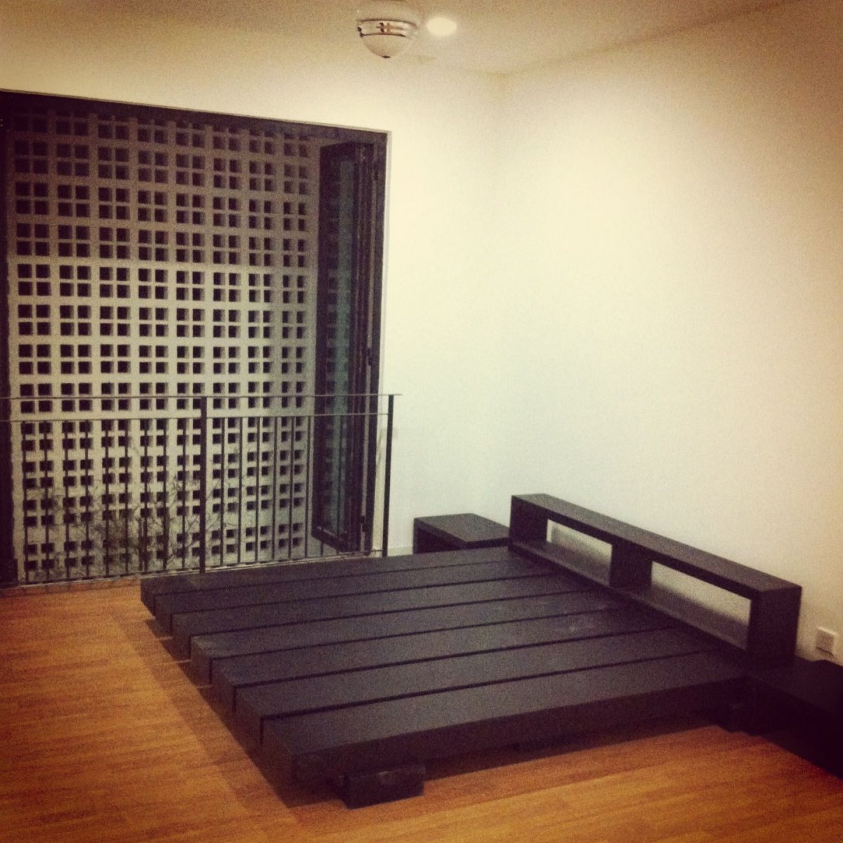 Кровать в японском стиле