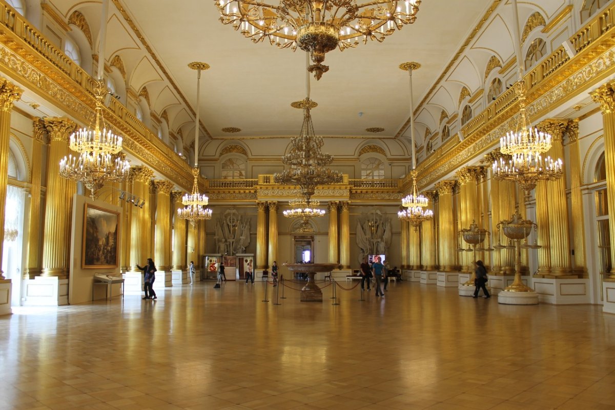 Гербовый зал Эрмитажа Санкт-Петербург