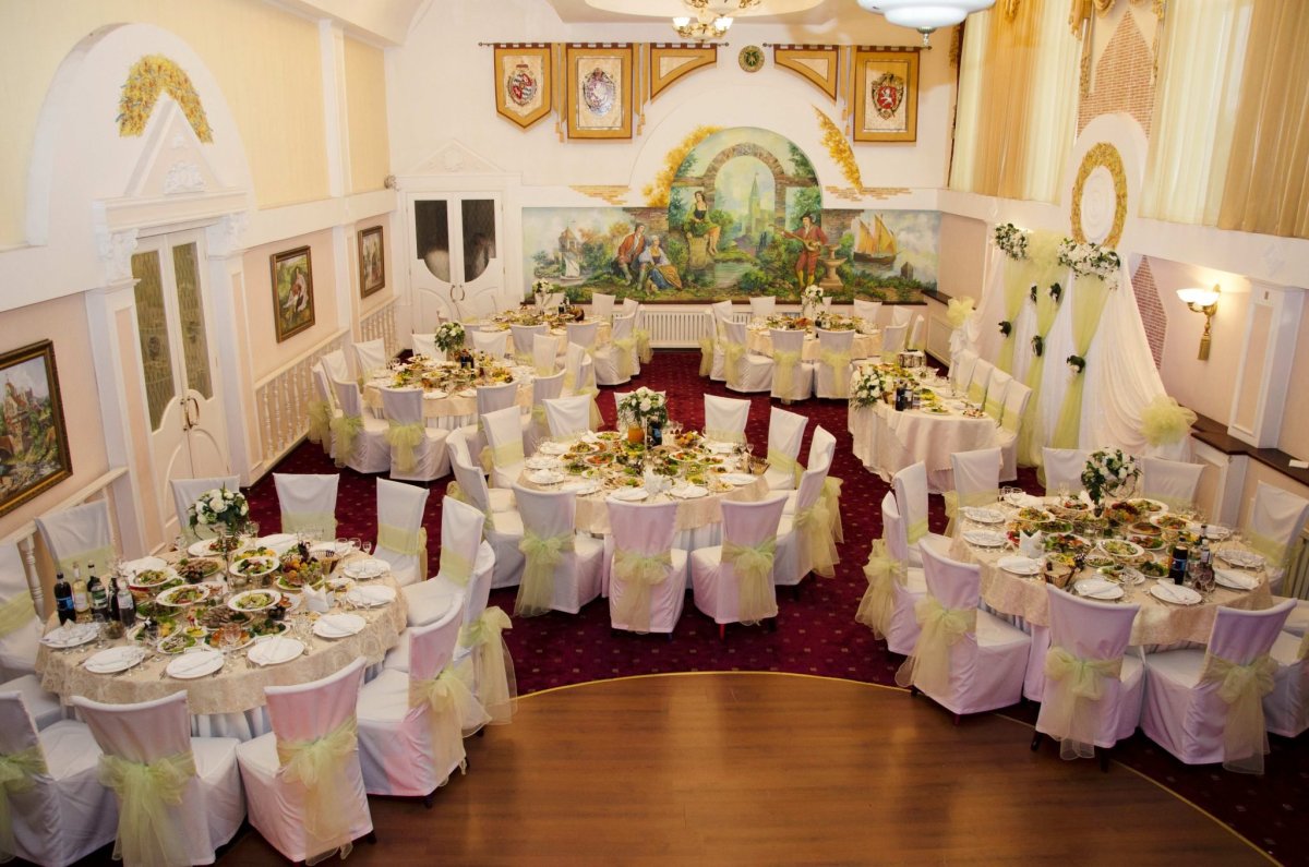 Столы для банкетного зала