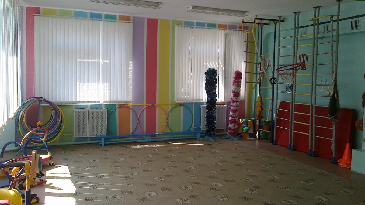 Украшение спортивного зала в детском саду