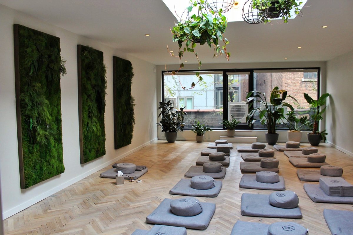 Комната медитации в офисе