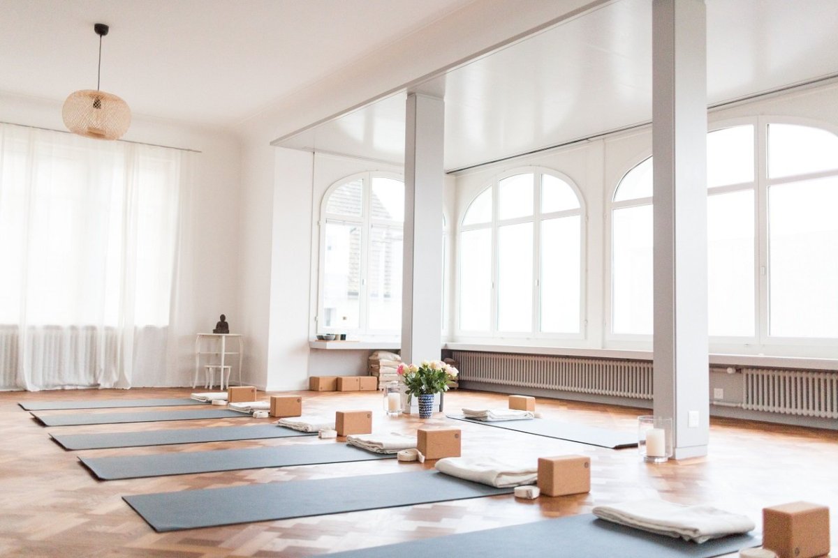 Зал для занятий йогой