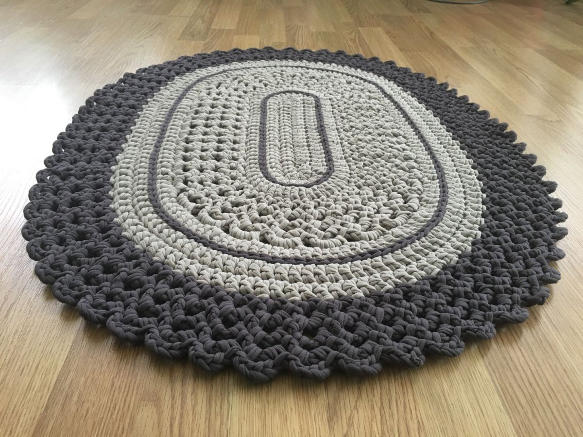 Ковер из трикотажной пряжи