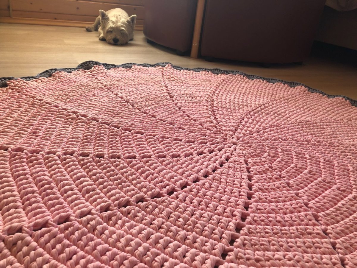 Ковер из трикотажной пряжи