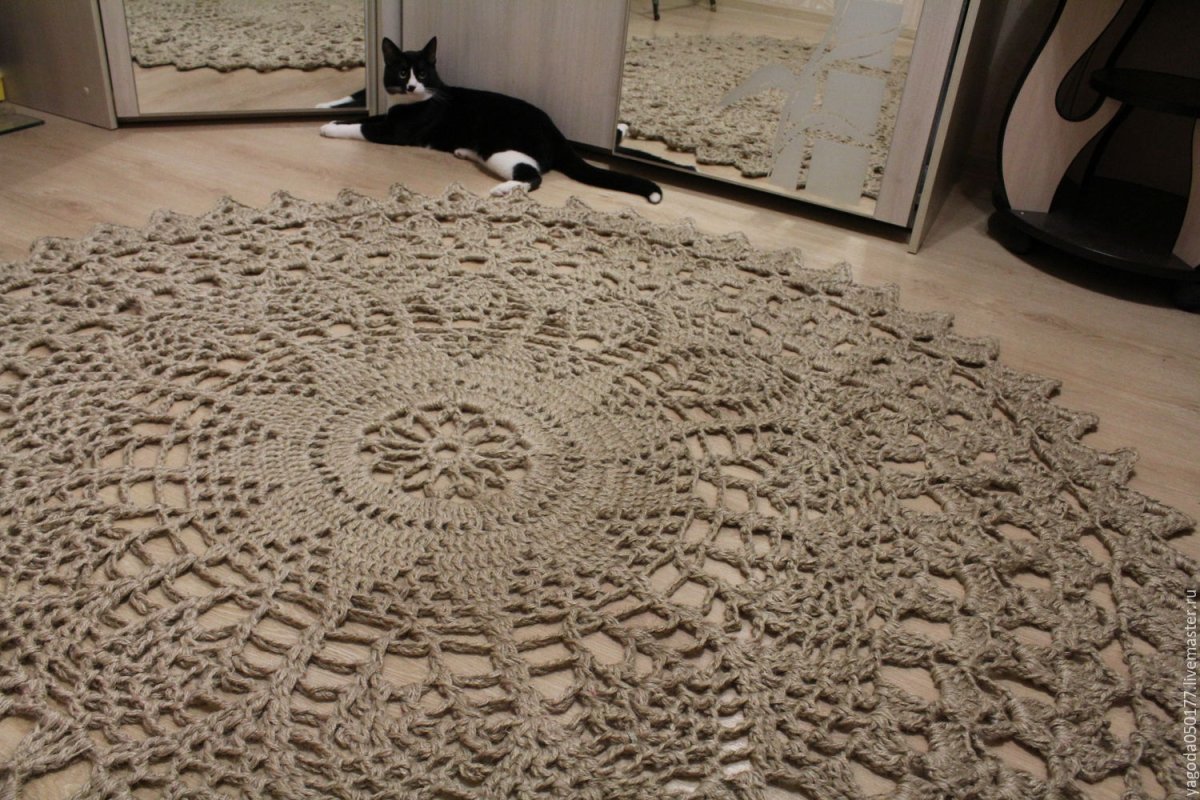 Коврик из джута