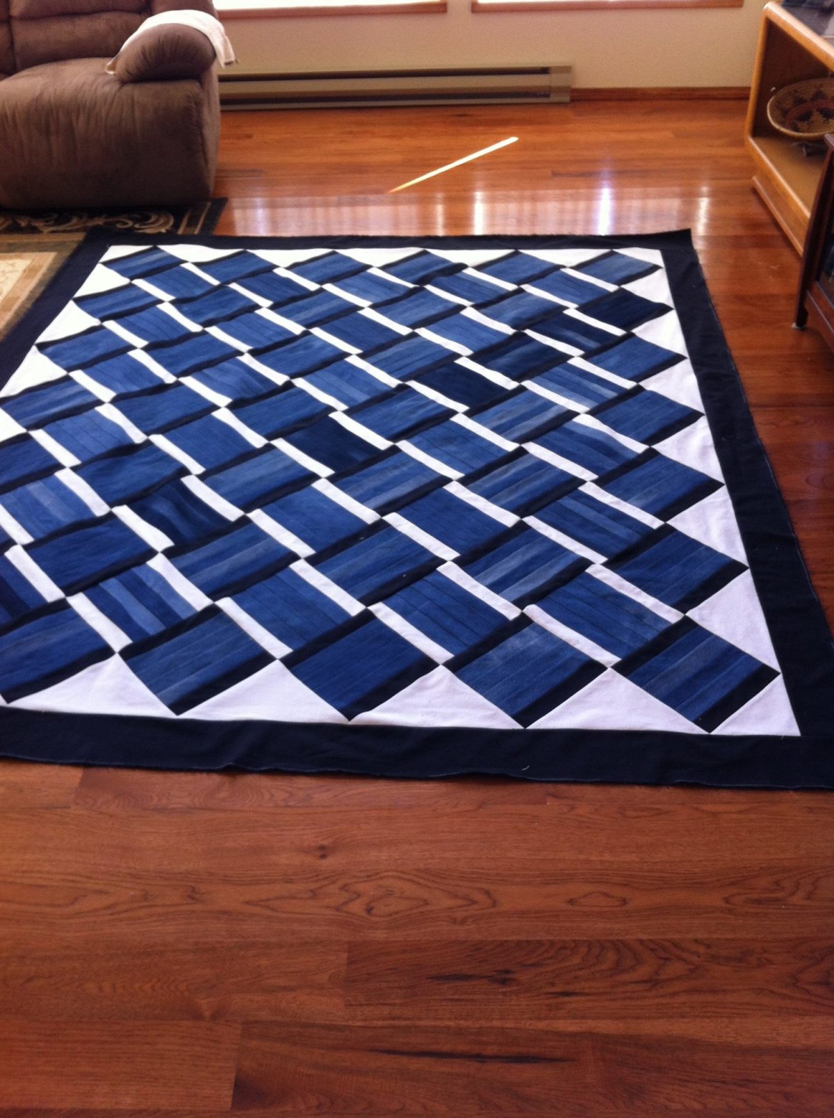 Коврик из джинсовых лоскутков