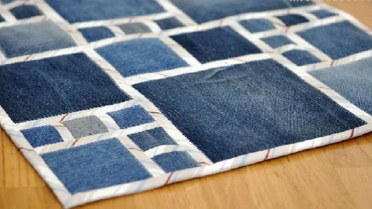 Ковер из джинсов