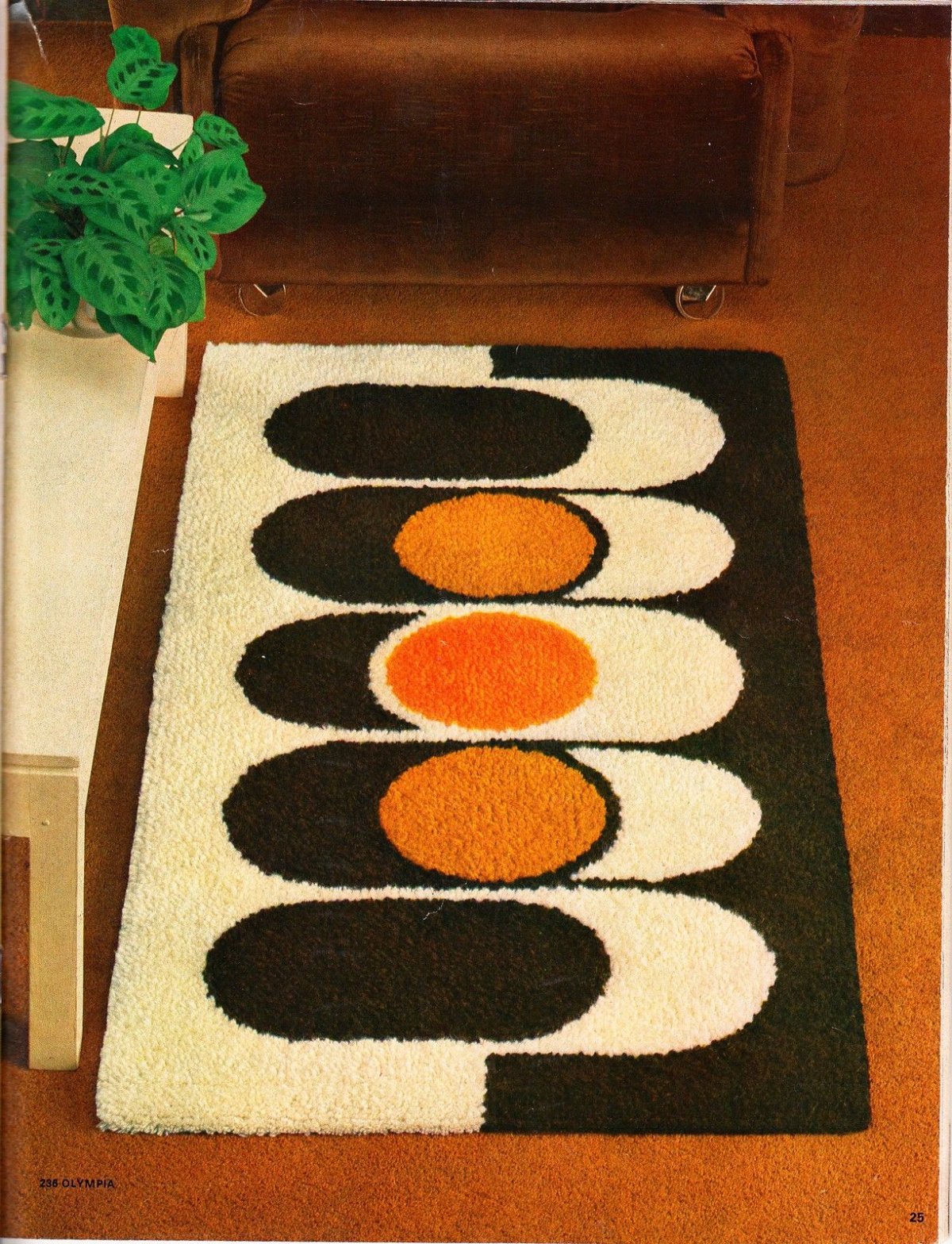 Самодельные ковры на стол смайлик