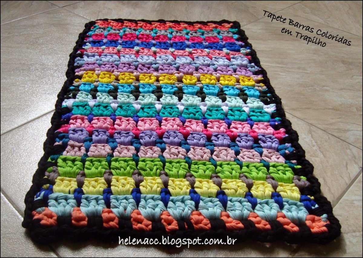 Цветные вязаные дорожки крючком