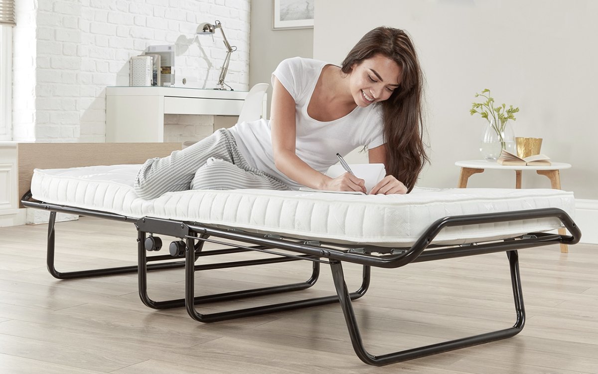 Раскладывающаяся кровать