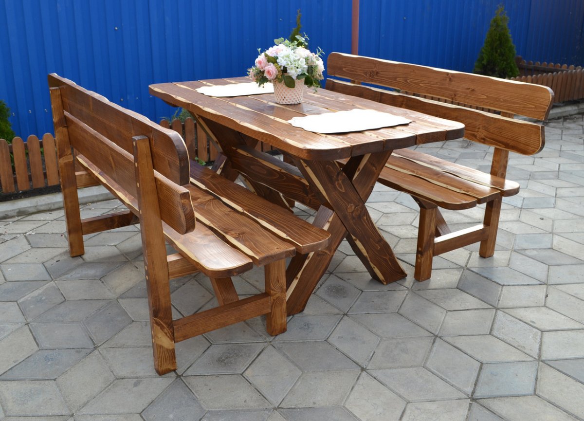 Стол деревянный для дачи