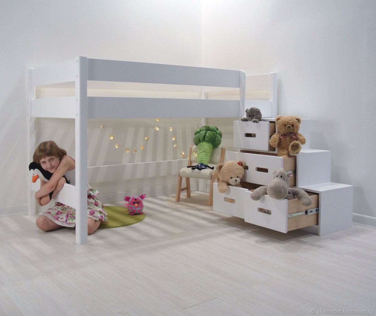 Кровать с игровой зоной