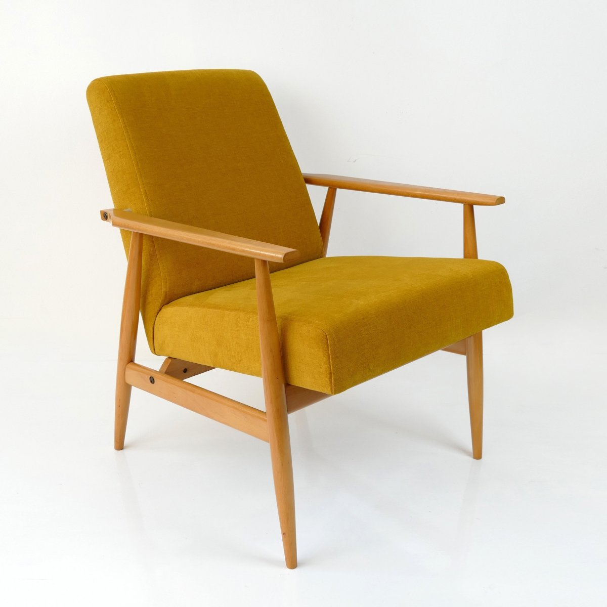 Кресло в стиле 60-х годов