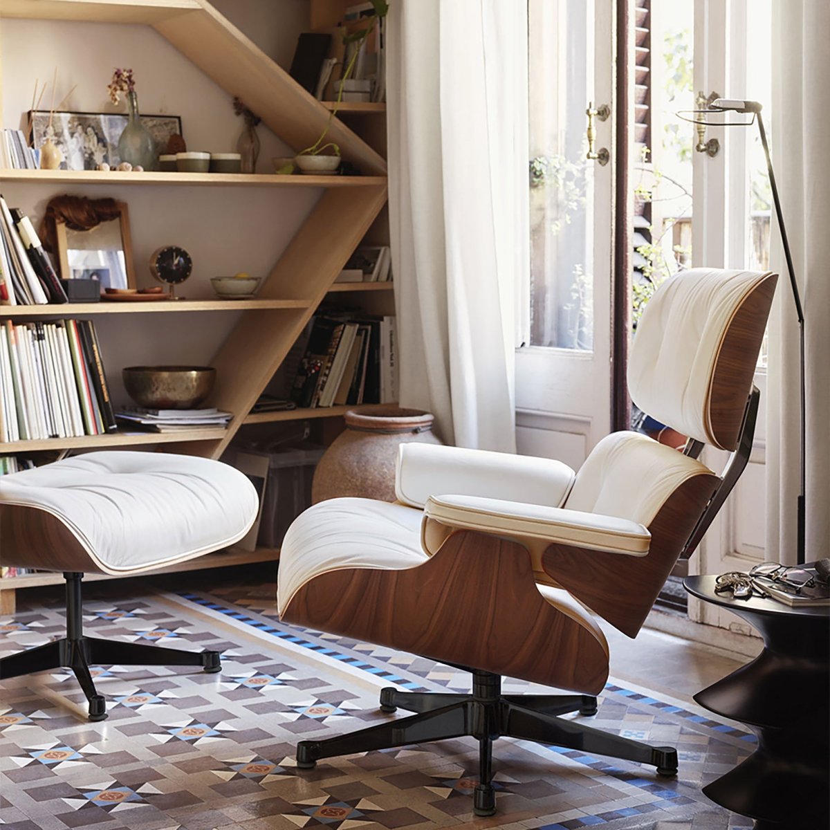 Лаунж кресло от Eames Vitra