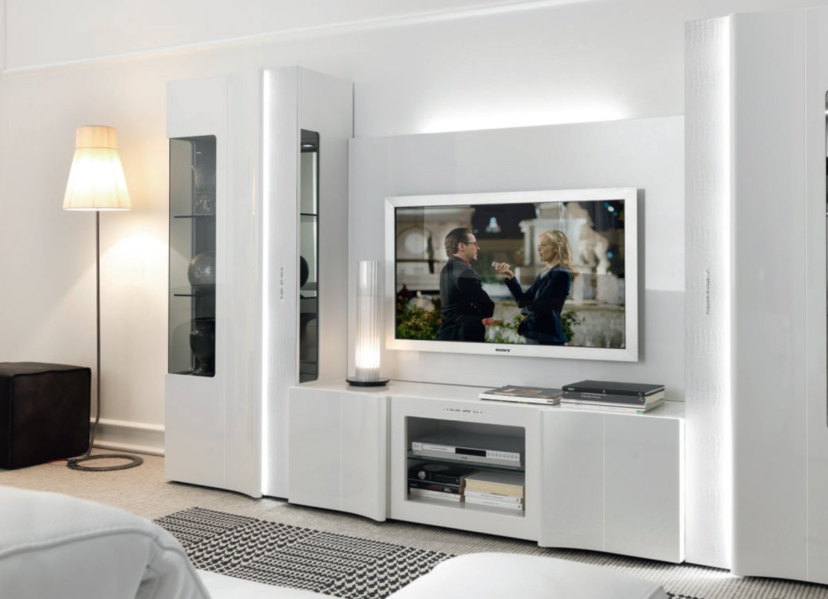 Белый шкаф под телевизор