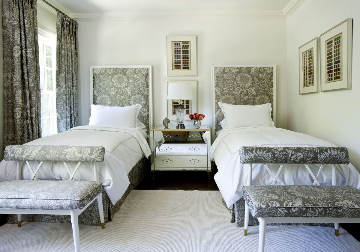 Комната с двумя кроватями интерьер