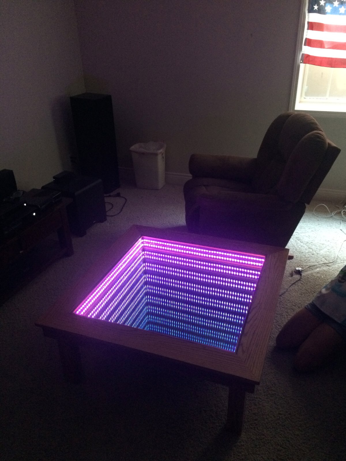 Столик с подсветкой