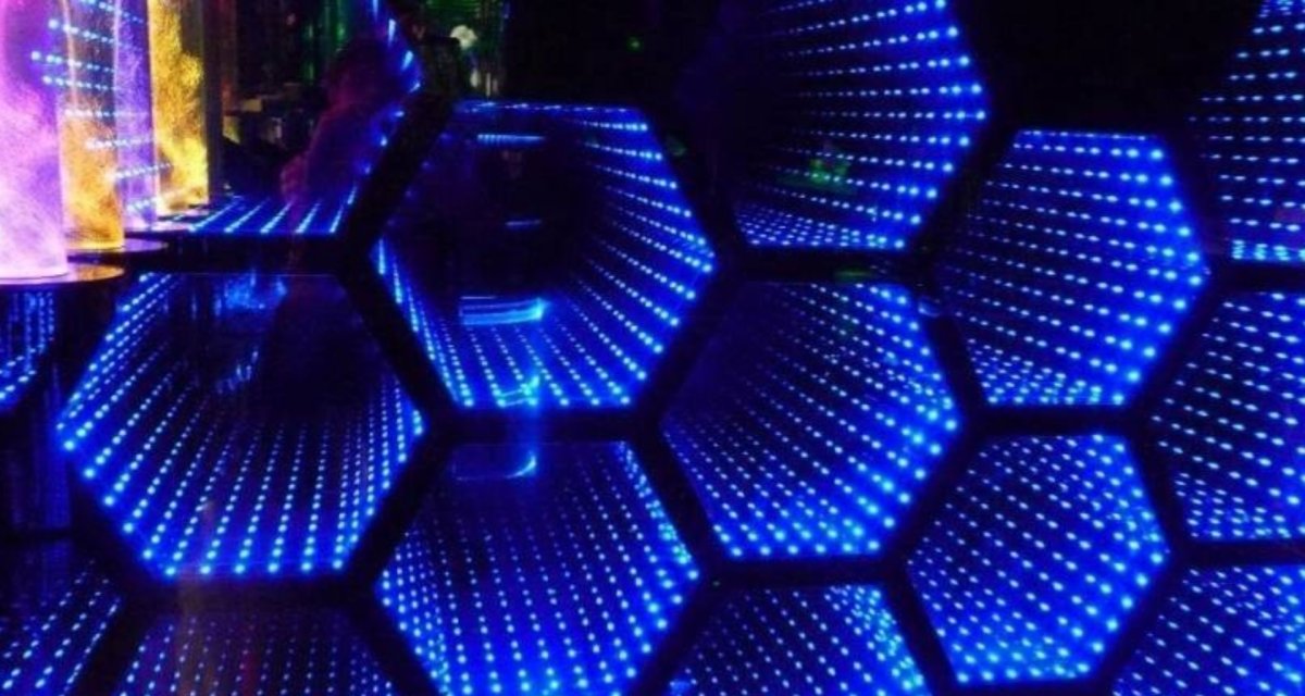 Панели с эффектом бесконечности