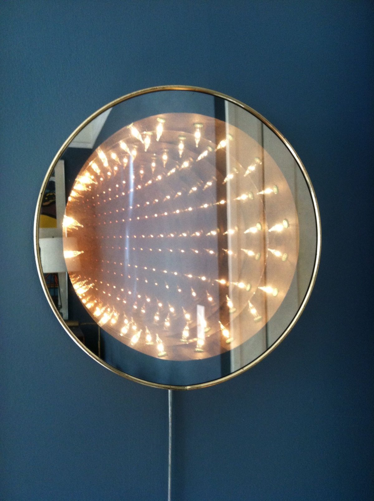 Инфинити Миррор зеркало