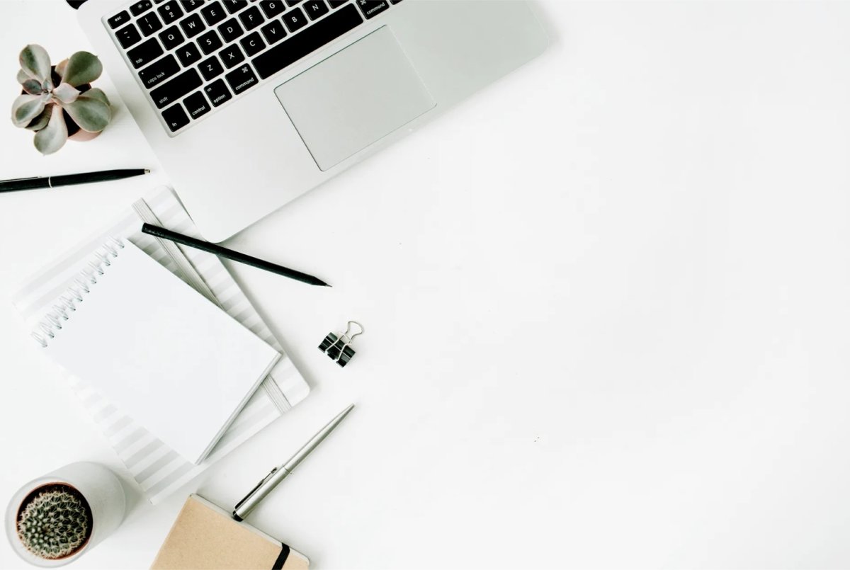 Письменный стол сверху