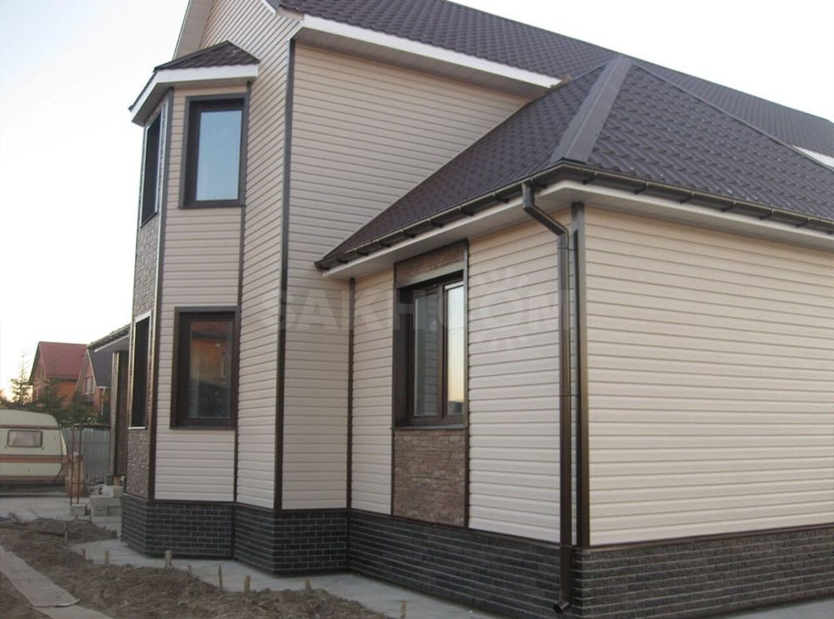 Дом обшитый сайдингом