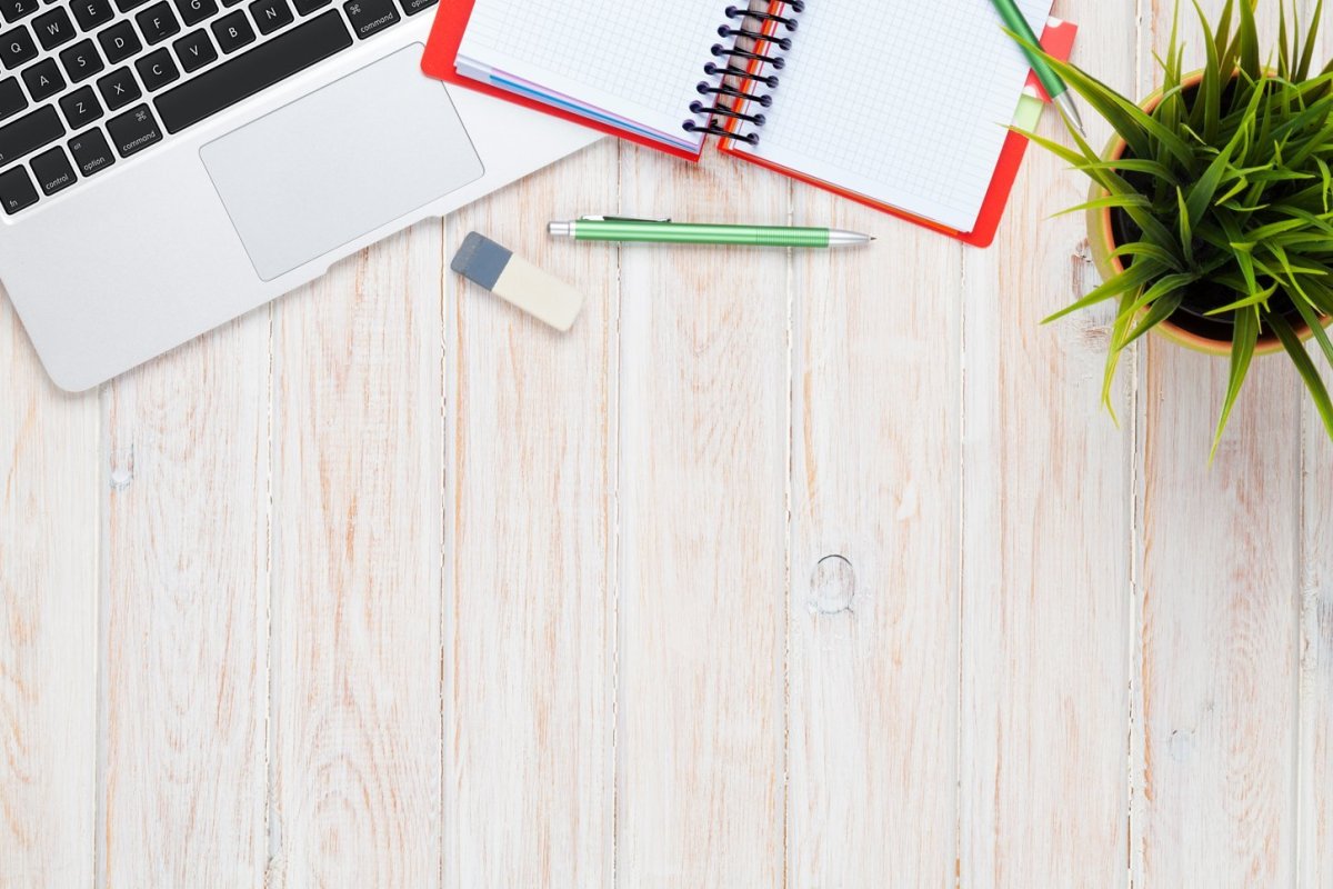 Стильный стол вид сверху