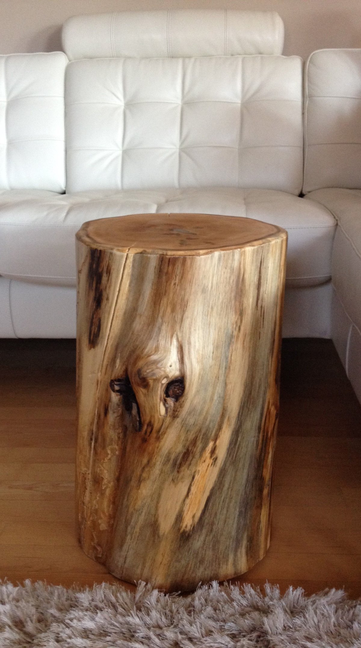 Столик пенек