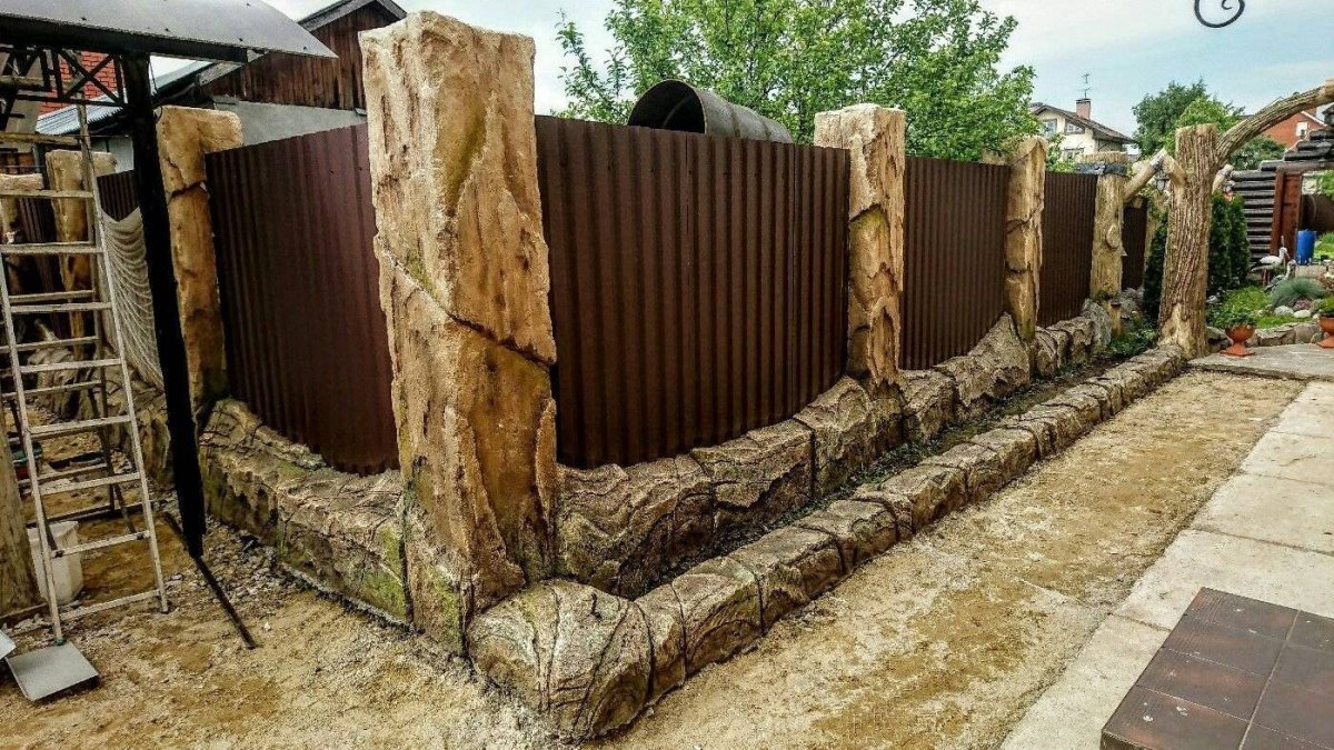 Забор из архитектурного бетона