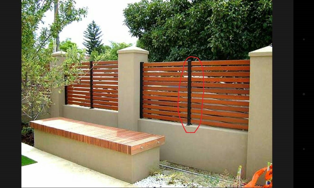 Кирпично деревянный забор